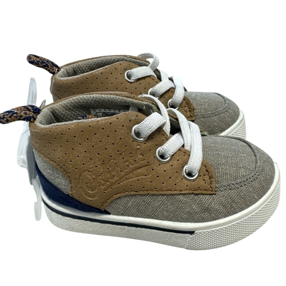 Osh Kosh Boys Chase High Top Canvas  Sneakers Size 4 NWT